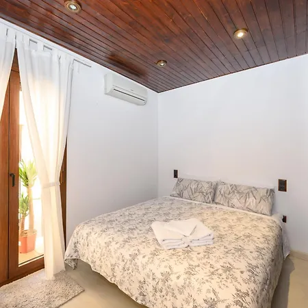 El Patio De Apartment *